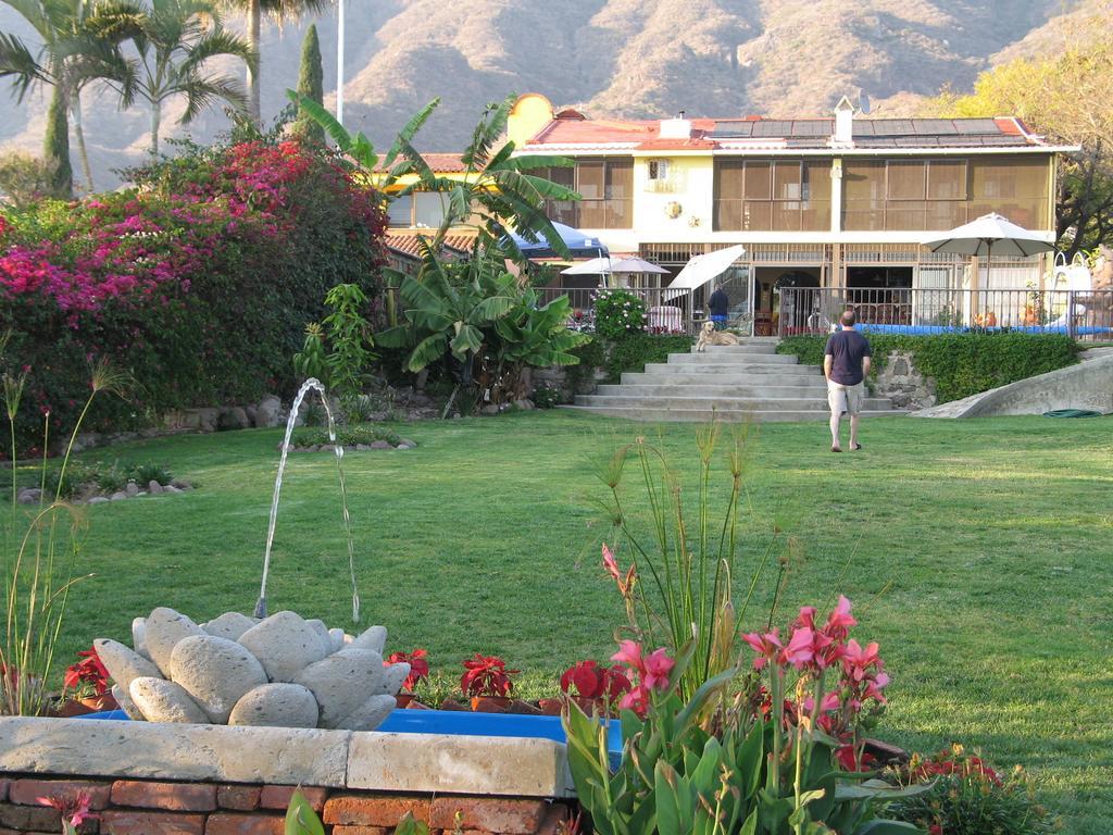 La Puerta Violeta Guesthouse & Spa San Juan Cosala Bagian luar foto